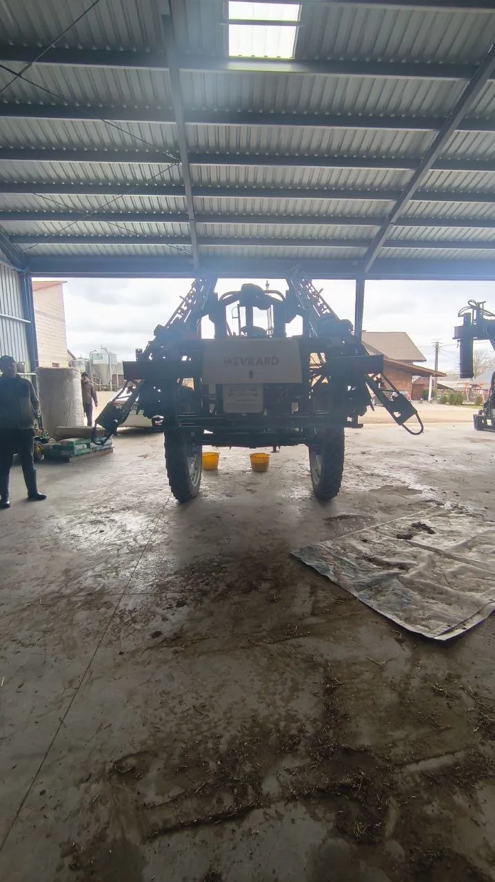 Foto 12 der Reparatur — Spritzentank-Reparatur Hardi Evrard — Popławy