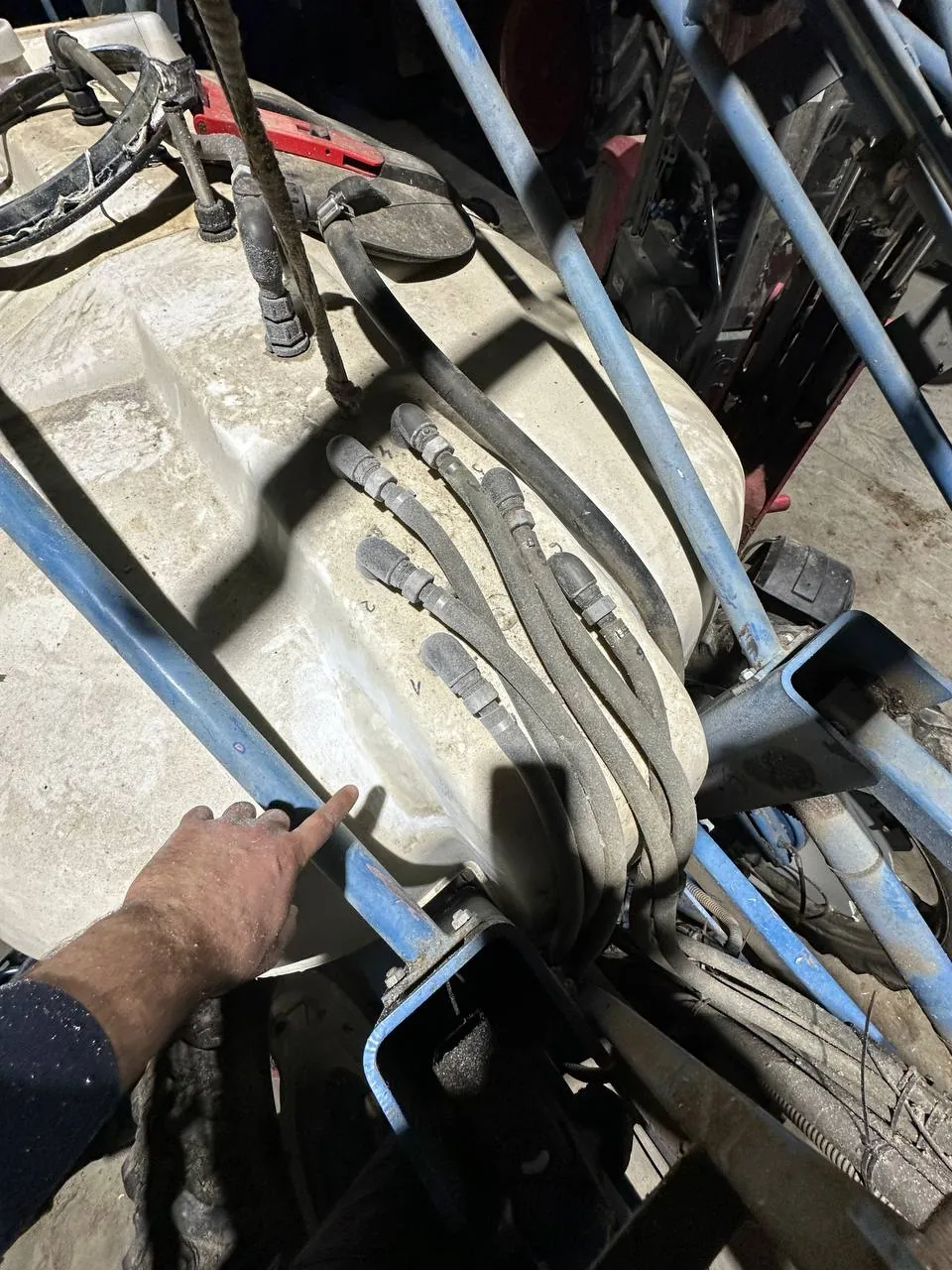 Foto 16 der Reparatur — Spritzentank-Reparatur Hardi Evrard — Popławy