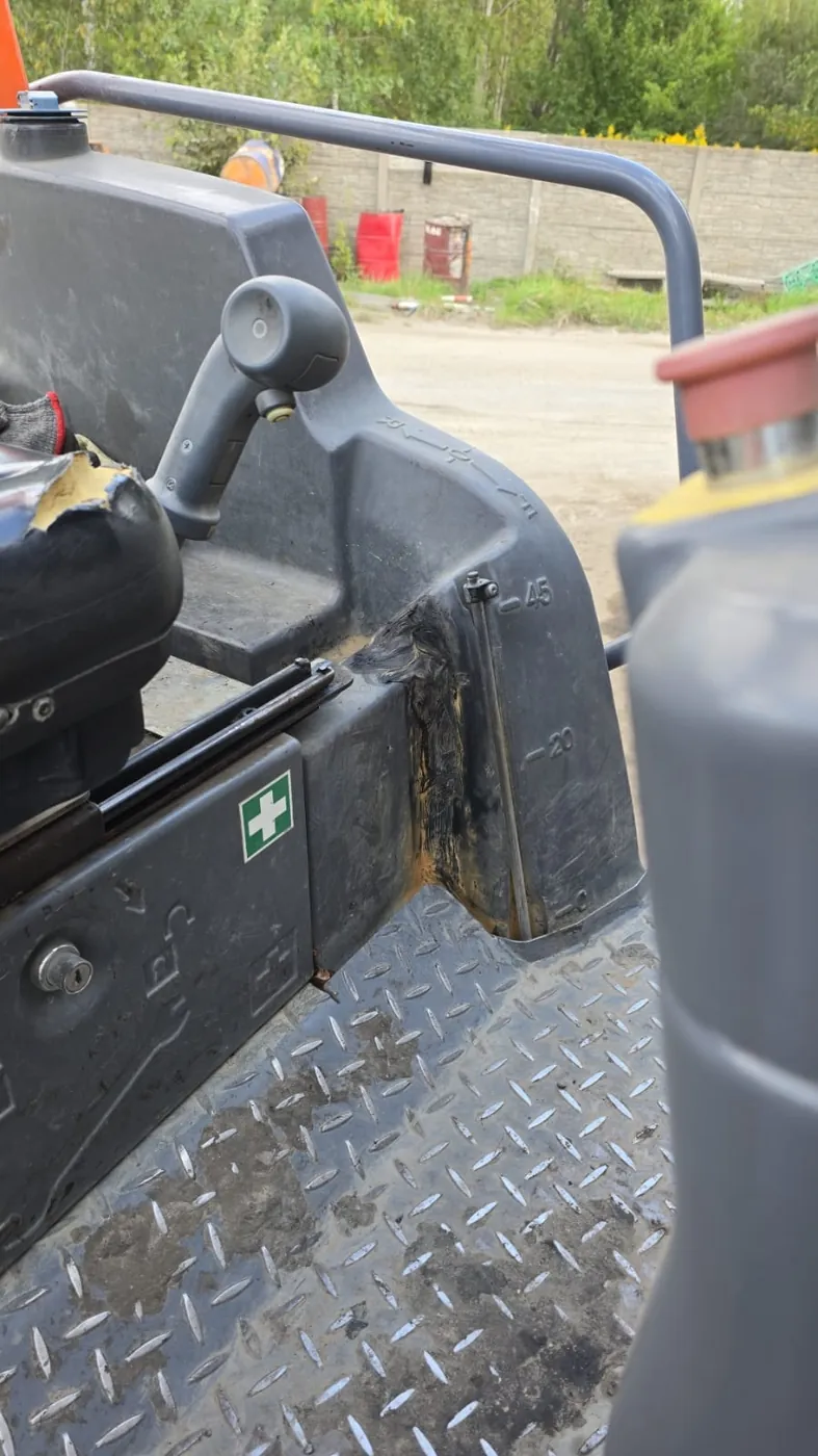 Foto 4 der Reparatur — Kraftstofftank-Reparatur am Traktor — Lipowo