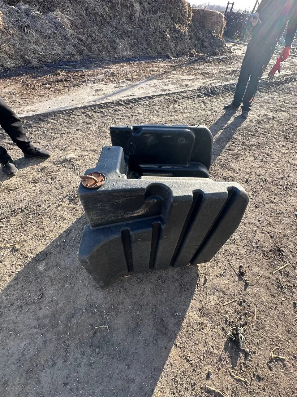 Foto 6 der Reparatur — Kraftstofftank-Reparatur Fendt 900 Vario — Kleparz