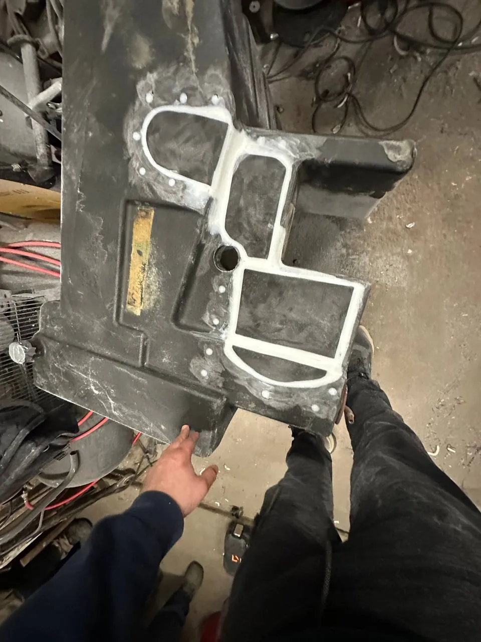 Foto 20 der Reparatur — Kraftstofftank-Reparatur Fendt 900 Vario — Kleparz