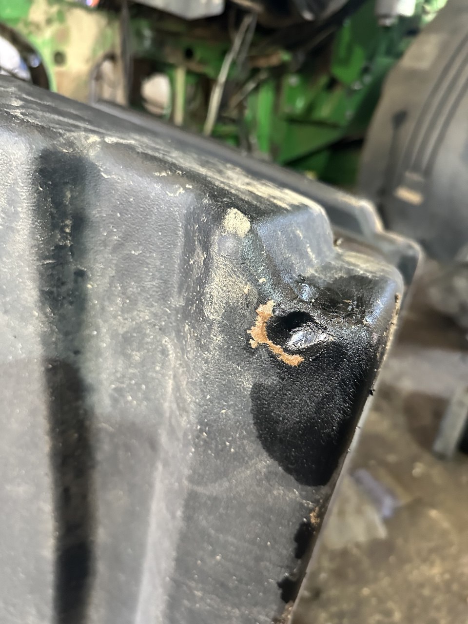 Foto 3 der Reparatur — Kraftstofftank-Reparatur John Deere