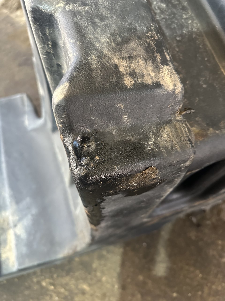Foto 4 der Reparatur — Kraftstofftank-Reparatur John Deere