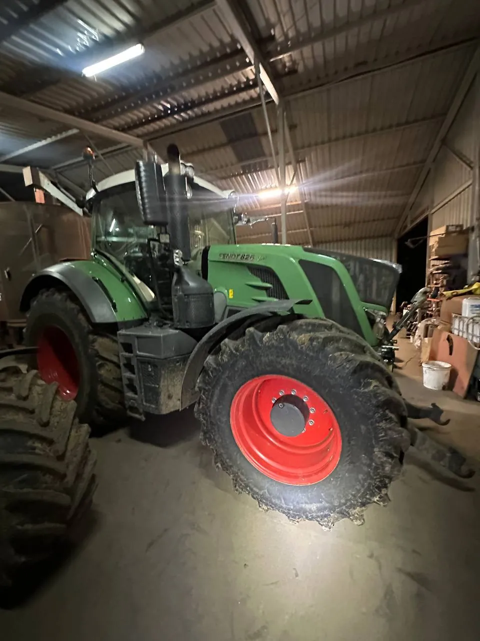 Kraftstofftank — Fendt 826