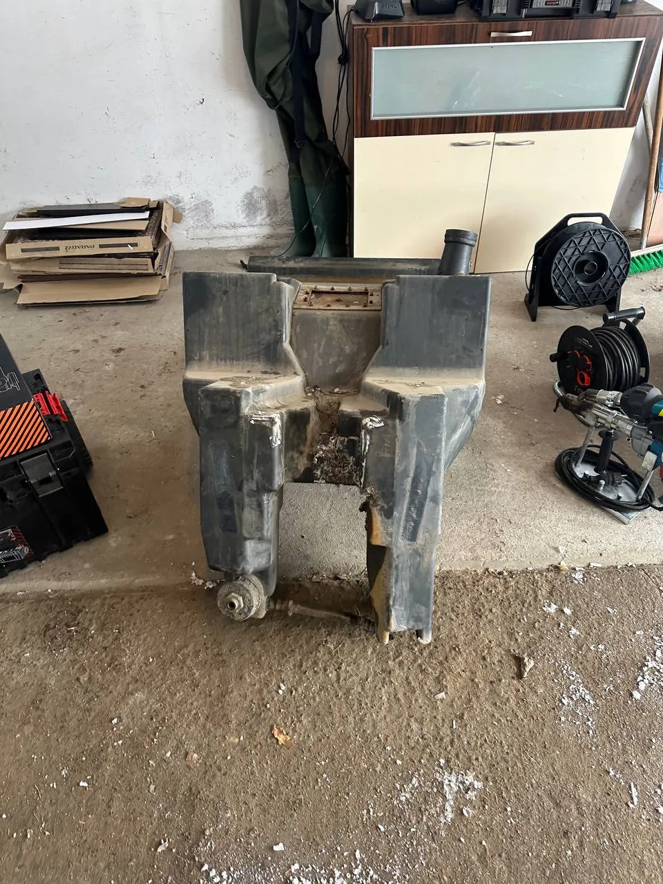 Foto 3 der Reparatur — Tank-Reparatur an der Spezialmaschine — Morgi
