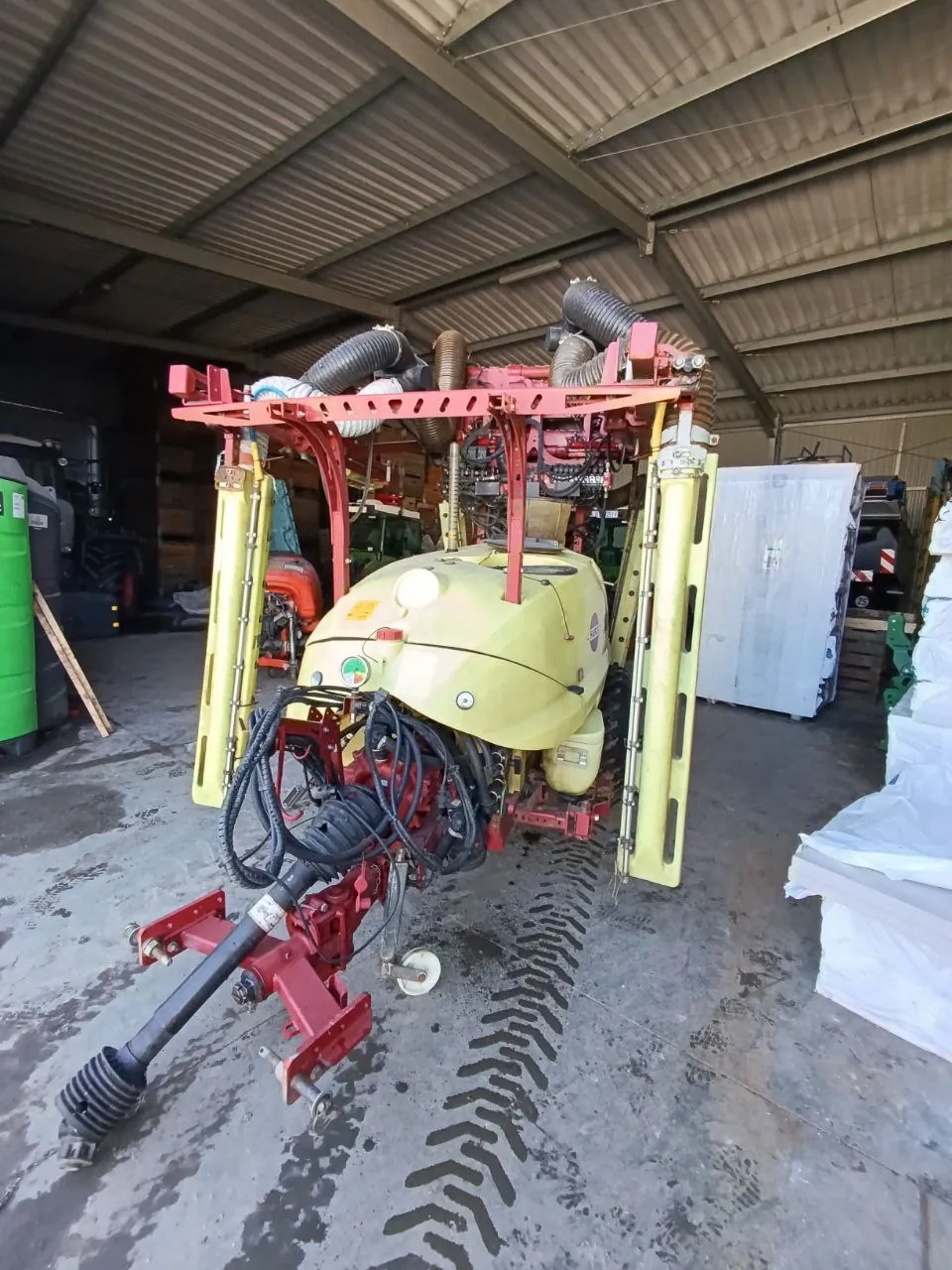Foto 5 der Reparatur — Spritzentank-Reparatur Hardi Zaturn 1500 — Warszawa
