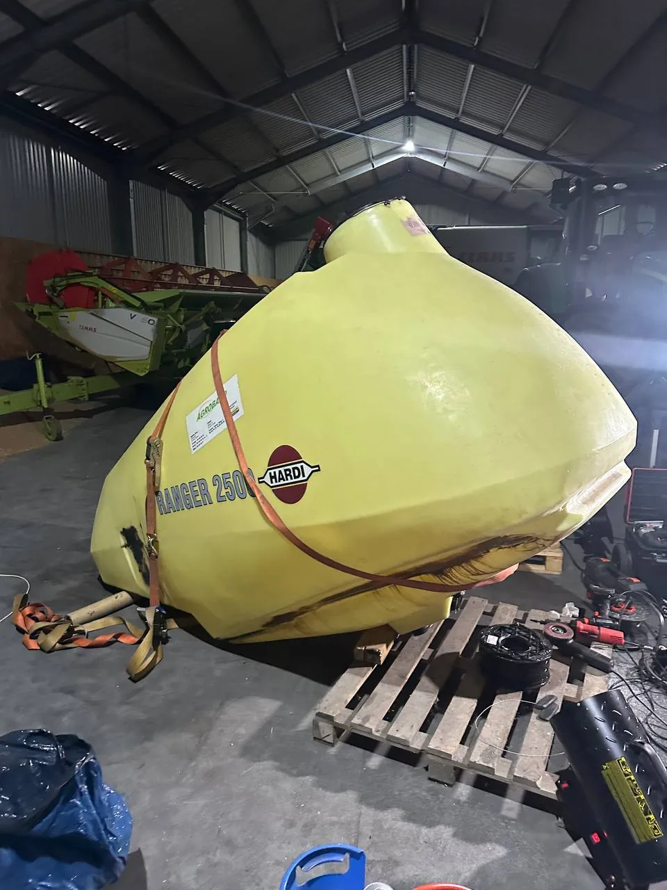 Foto 6 der Reparatur — Spritzentank-Reparatur Hardi Ranger 2500 — Gardzienice-Kolonia