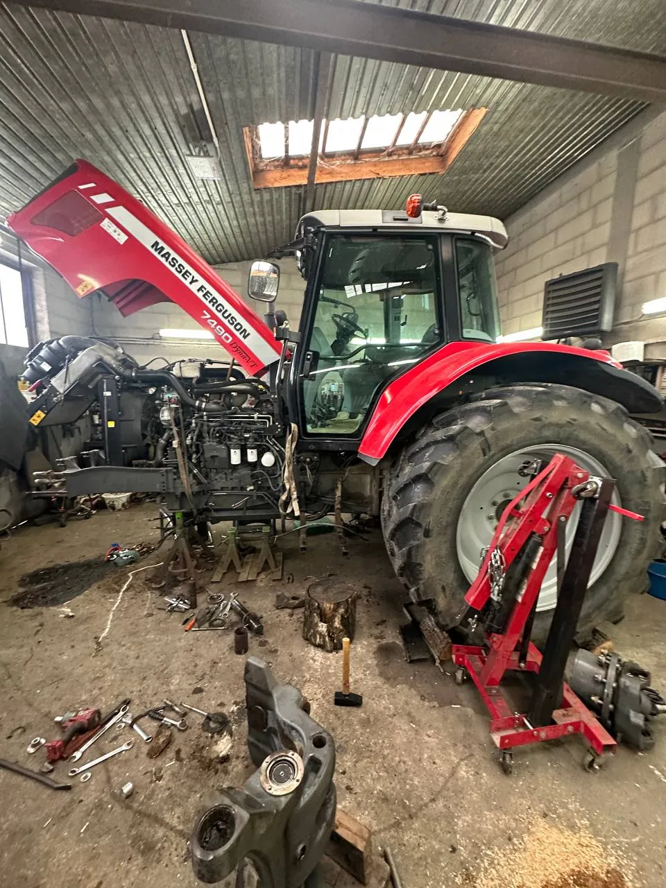 Kraftstofftank — Massey Ferguson
