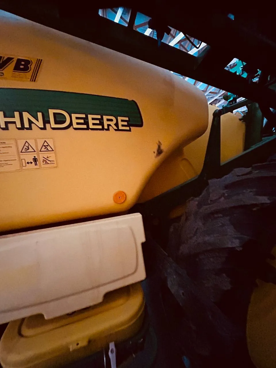 Foto 3 der Reparatur — Spritzentank-Reparatur John Deere 740 — Chąśno