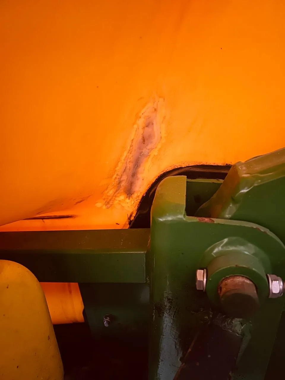Foto 5 der Reparatur — Spritzentank-Reparatur John Deere 740 — Chąśno