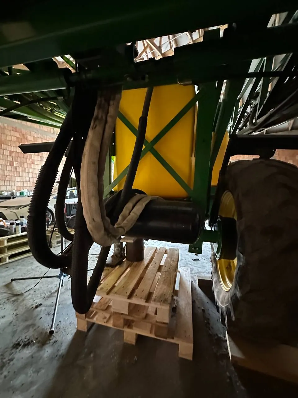 Foto 11 der Reparatur — Spritzentank-Reparatur John Deere 740 — Chąśno