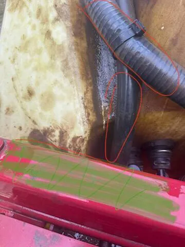 Foto 5 der Reparatur — Spritzentank-Reparatur Hardi Commander 4500 — Duża Cerkwica