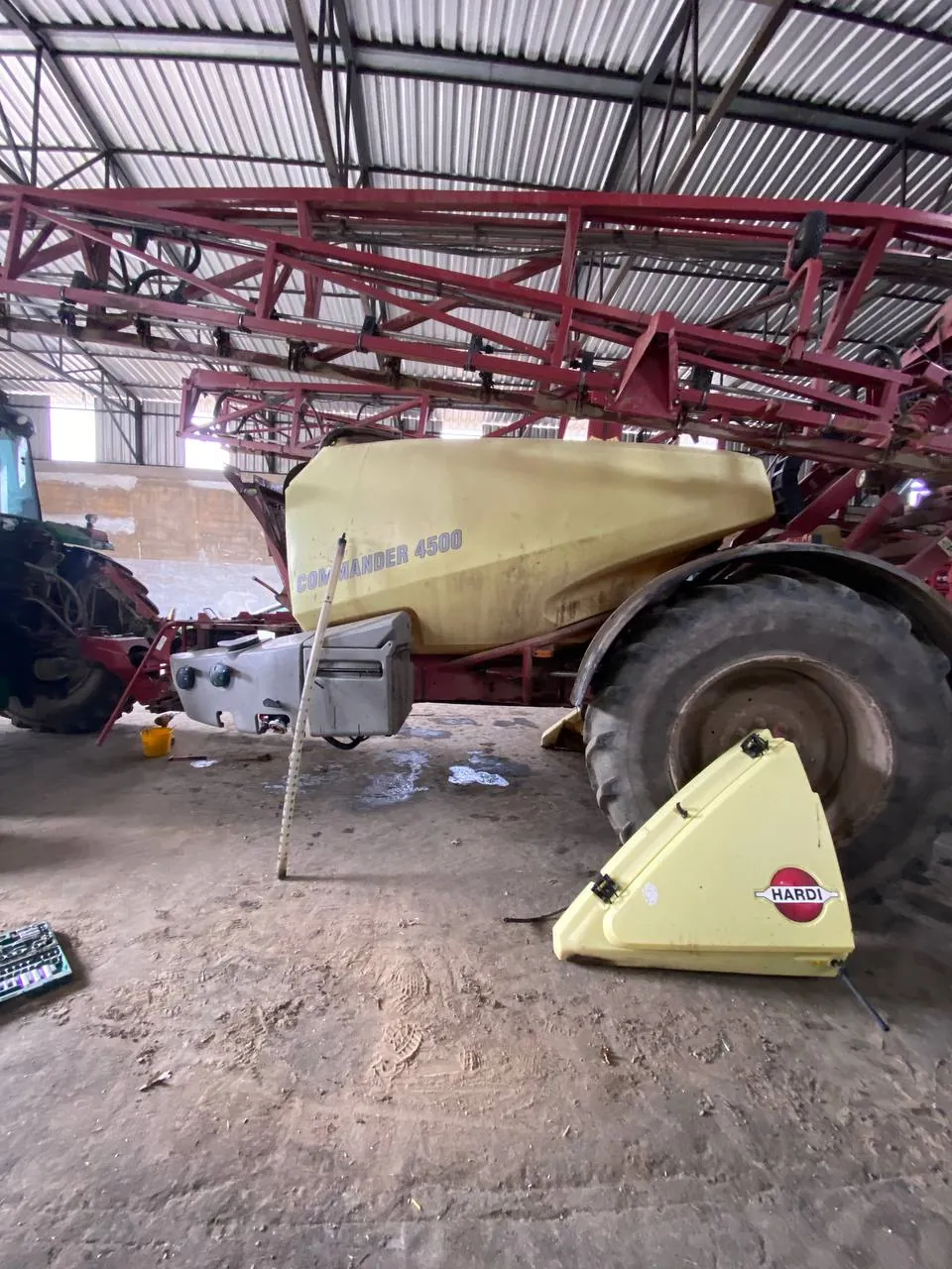 Spritzentank — Hardi Commander 4500