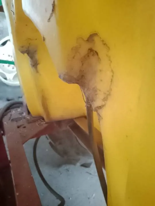Foto 6 der Reparatur — Spritzentank-Reparatur an der Anbauspritze — Bolino