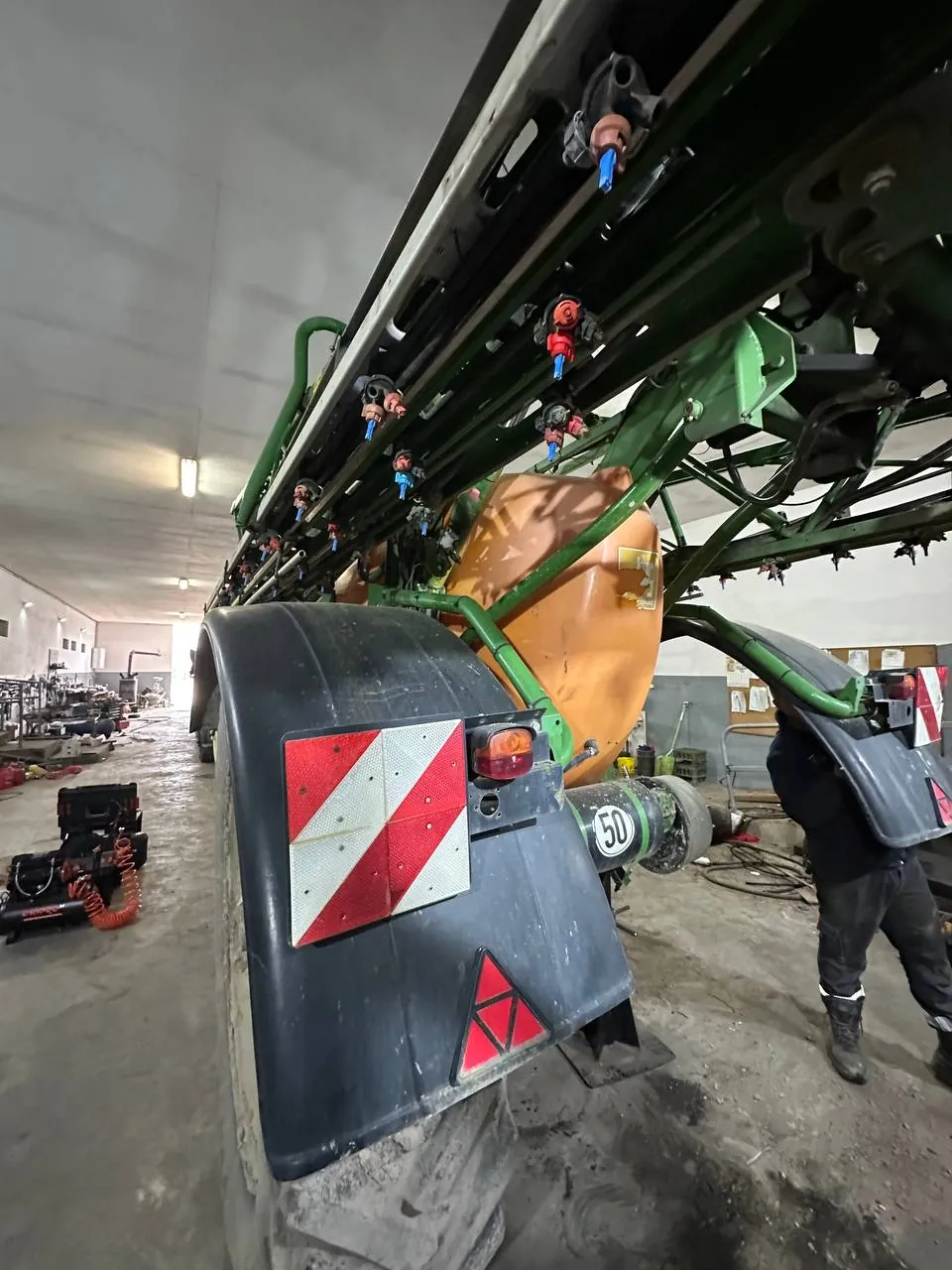 Foto 20 der Reparatur — Spritzentank-Reparatur Amazone UX4200 — Korczew
