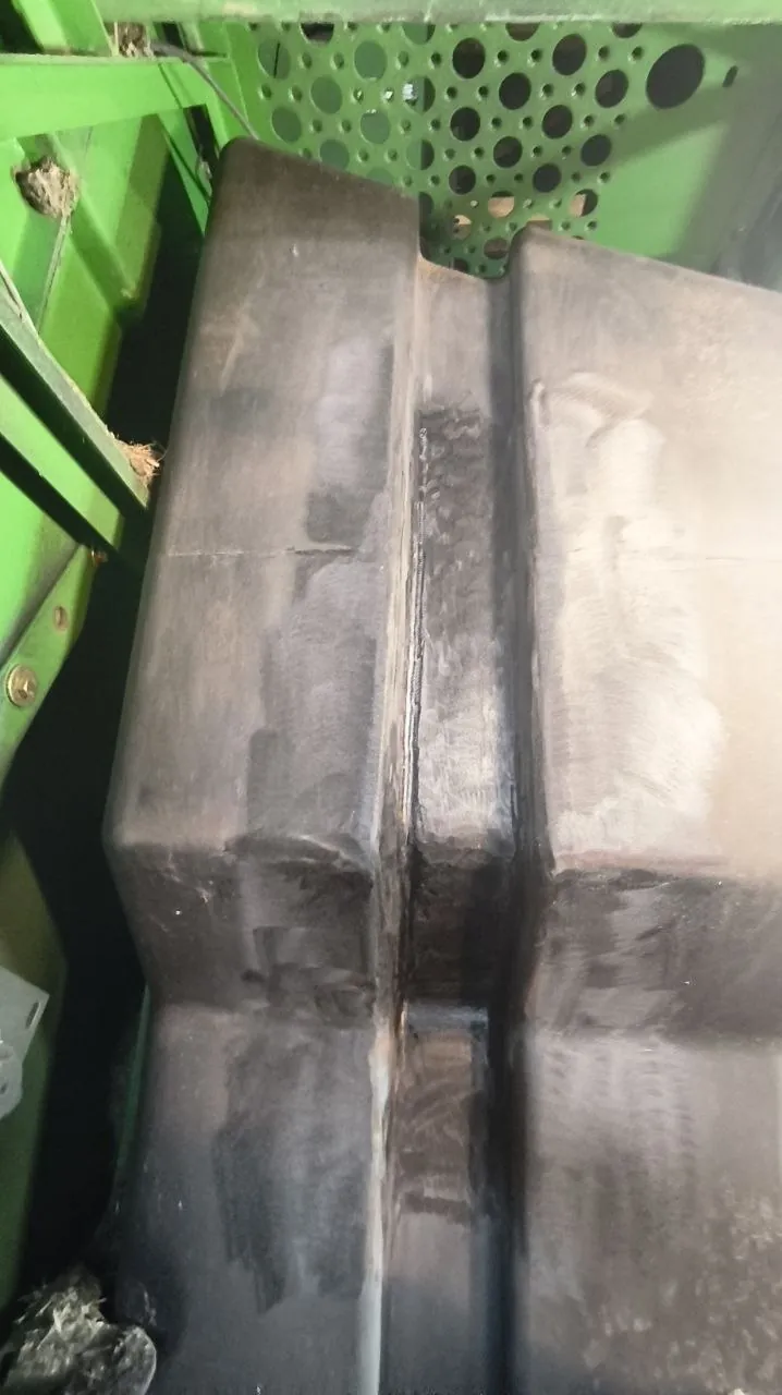 Foto 7 der Reparatur — Kraftstofftank-Reparatur John Deere 1450 — Knyszyn