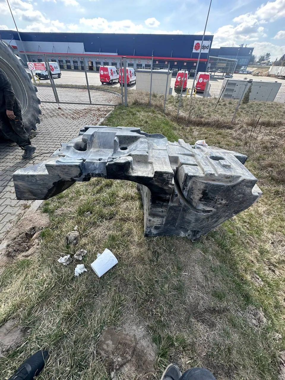 Foto 7 der Reparatur — Kraftstofftank-Reparatur Fendt 900 Vario S4 — Żerniki
