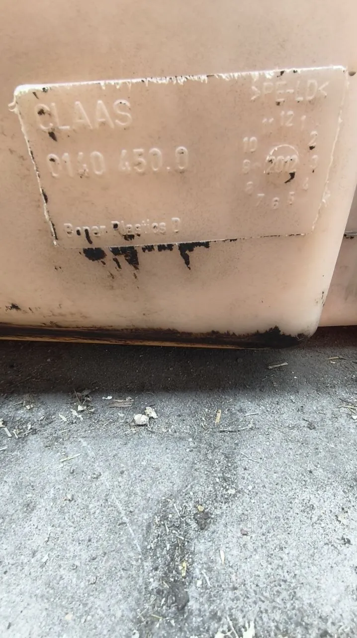 Foto 6 der Reparatur — Kraftstofftank-Reparatur Claas Jaguar 870 — Chojno