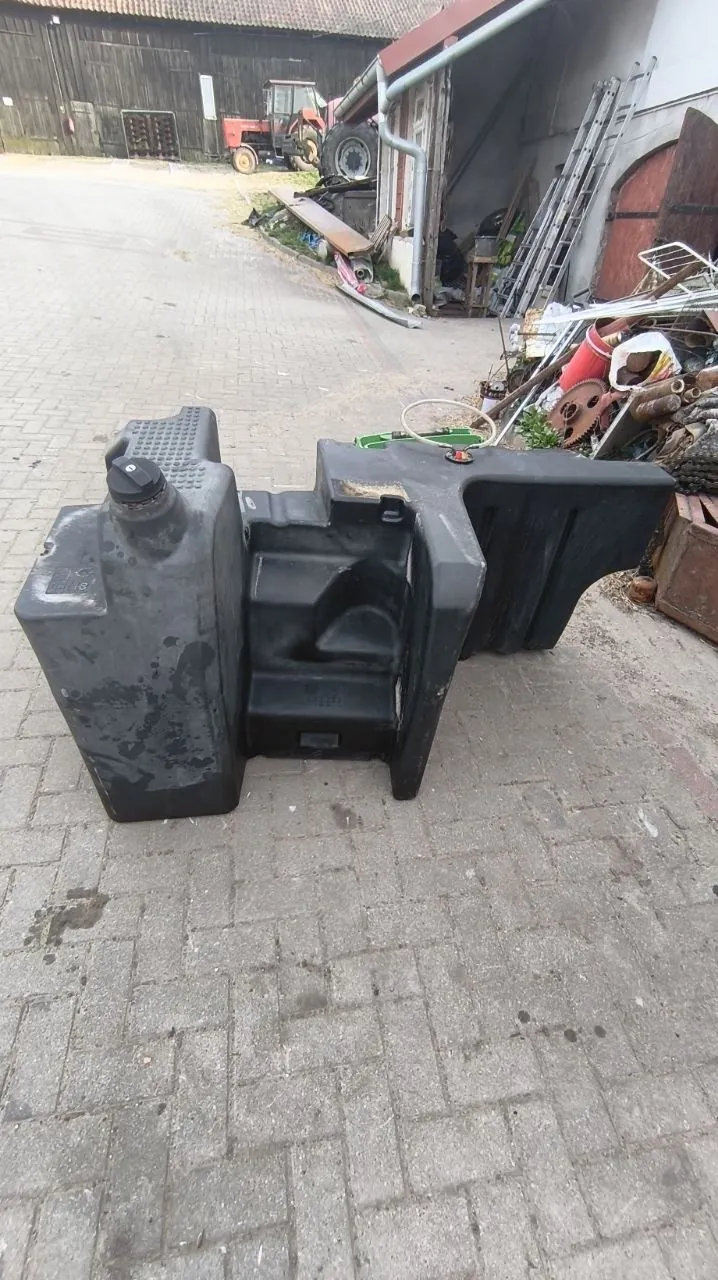 Kraftstofftank — Massey Ferguson 6490