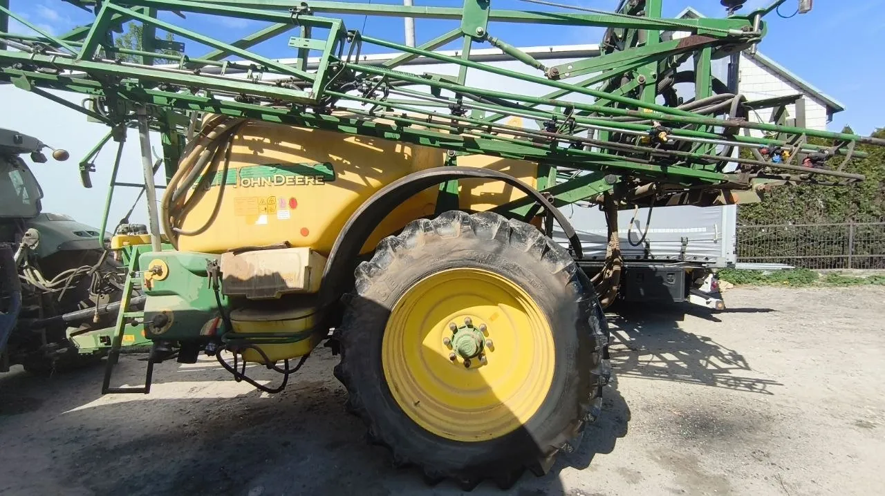 Spritzentank — John Deere M740