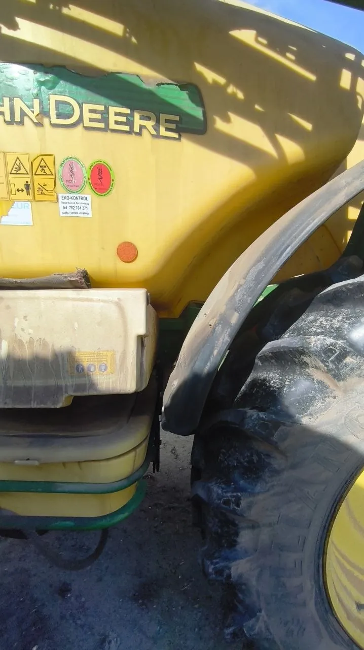 Foto 4 der Reparatur — Spritzentank-Reparatur John Deere M740 — Wesołówka