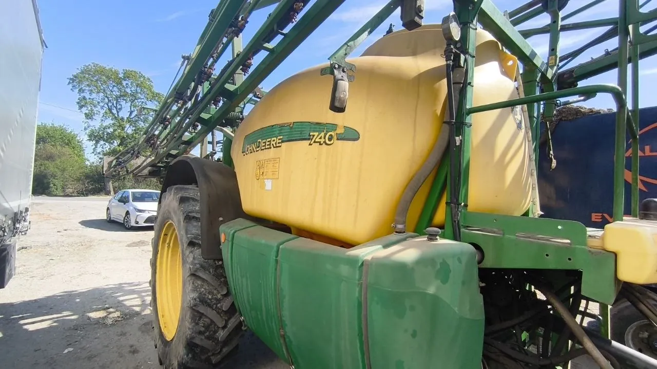 Foto 9 der Reparatur — Spritzentank-Reparatur John Deere M740 — Wesołówka