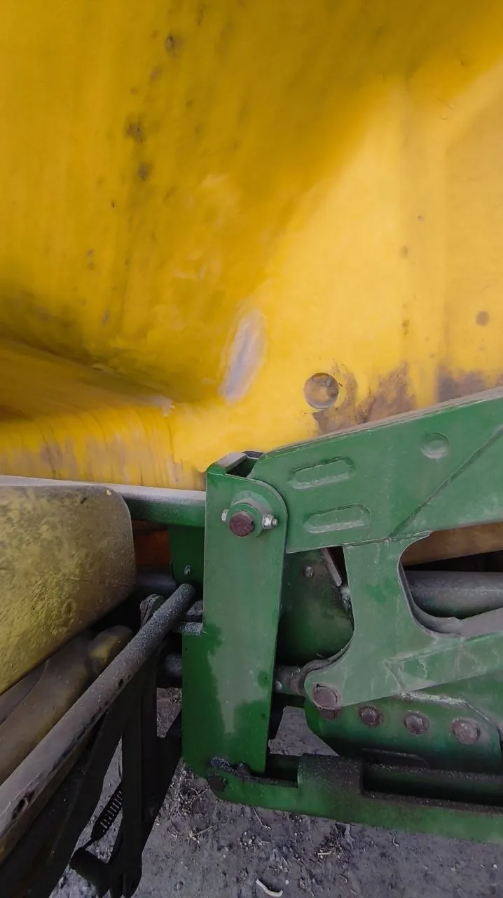 Foto 21 der Reparatur — Spritzentank-Reparatur John Deere M740 — Wesołówka
