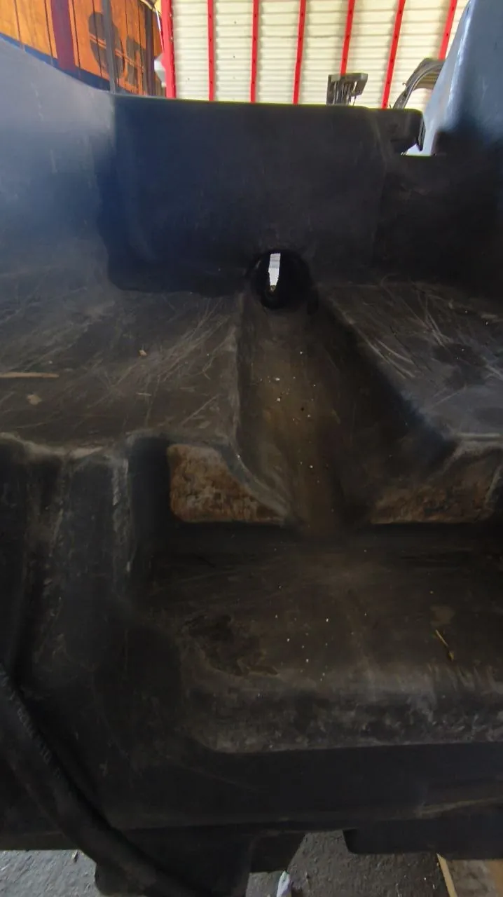 Foto 7 der Reparatur — Kraftstofftank-Reparatur Fendt 828 — Stanin