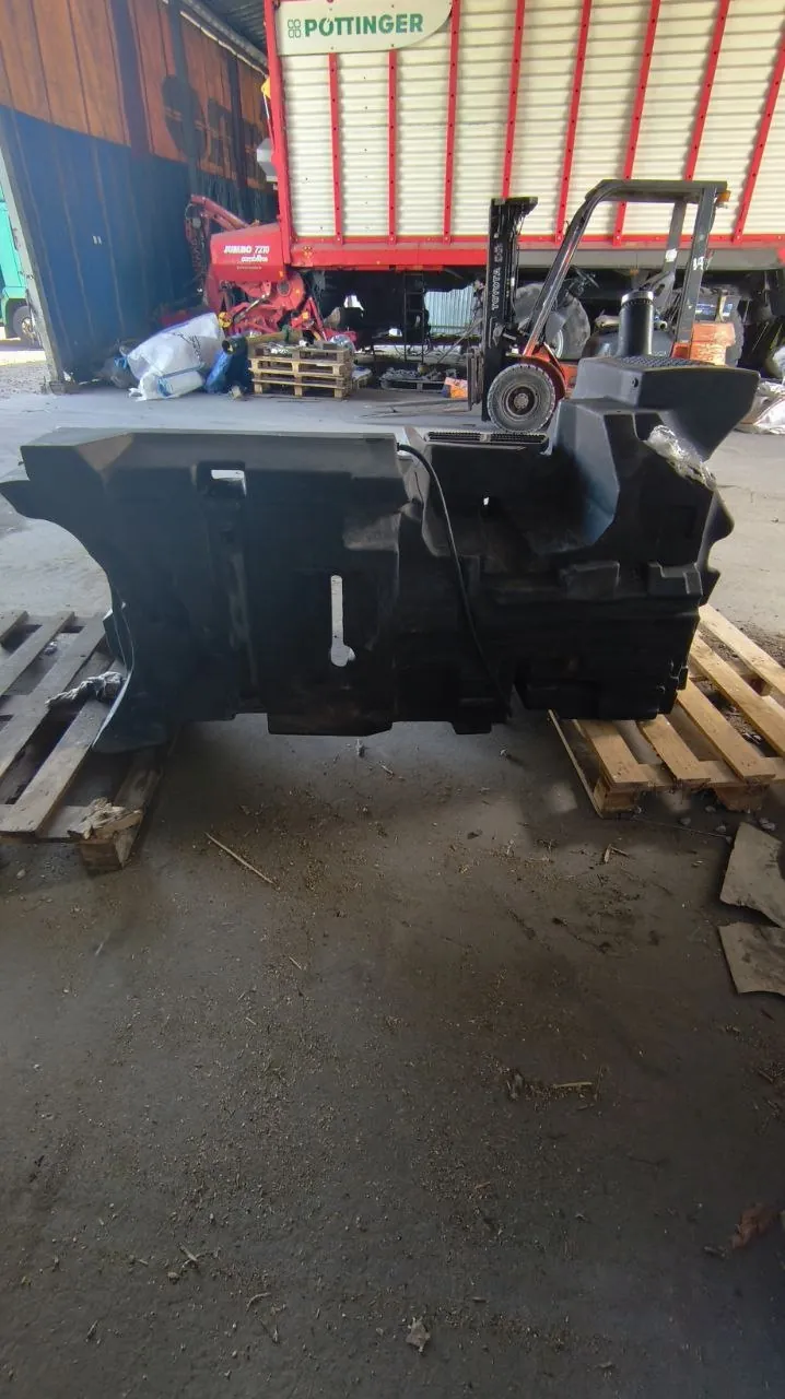 Foto 10 der Reparatur — Kraftstofftank-Reparatur Fendt 828 — Stanin