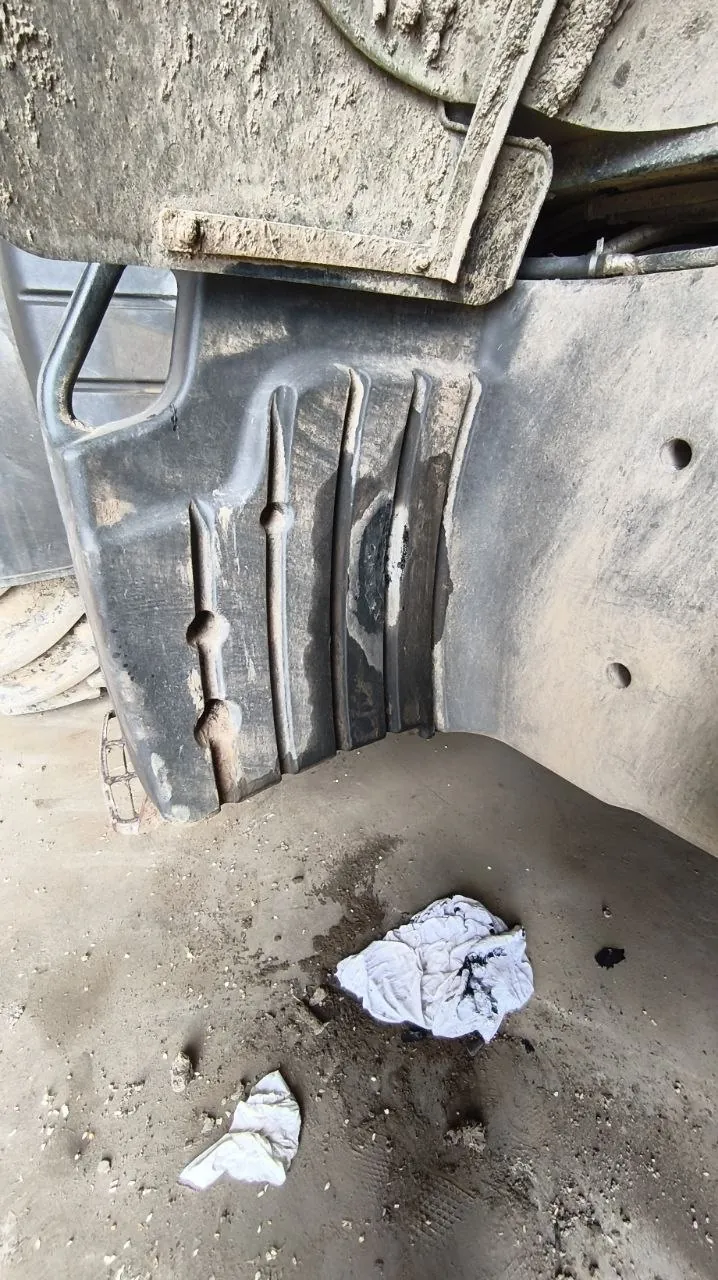 Foto 7 der Reparatur — Kraftstofftank-Reparatur Deutz Fahr 7210TTV — Bałdowo