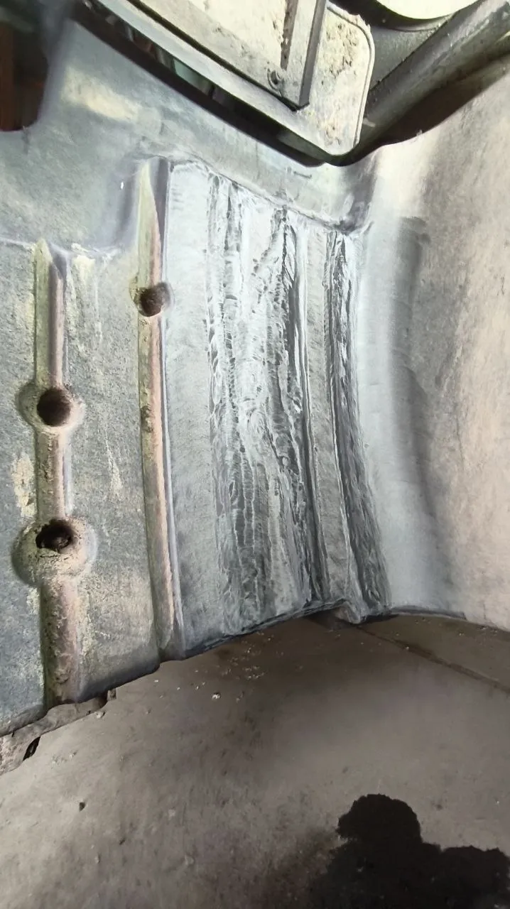 Foto 14 der Reparatur — Kraftstofftank-Reparatur Deutz Fahr 7210TTV — Bałdowo