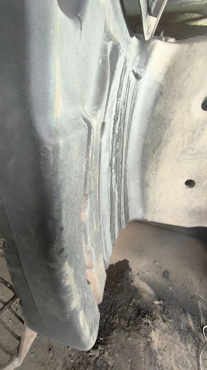 Foto 15 der Reparatur — Kraftstofftank-Reparatur Deutz Fahr 7210TTV — Bałdowo