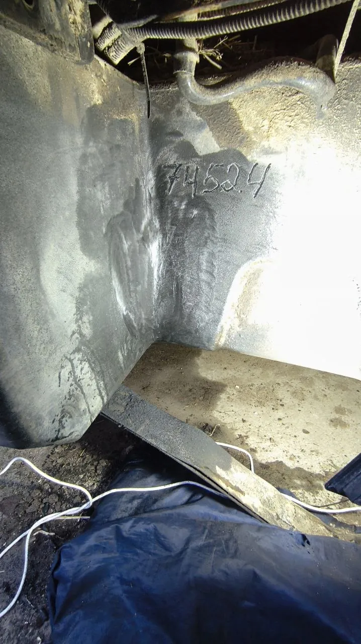 Foto 16 der Reparatur — Kraftstofftank-Reparatur JCB — Młudzyn