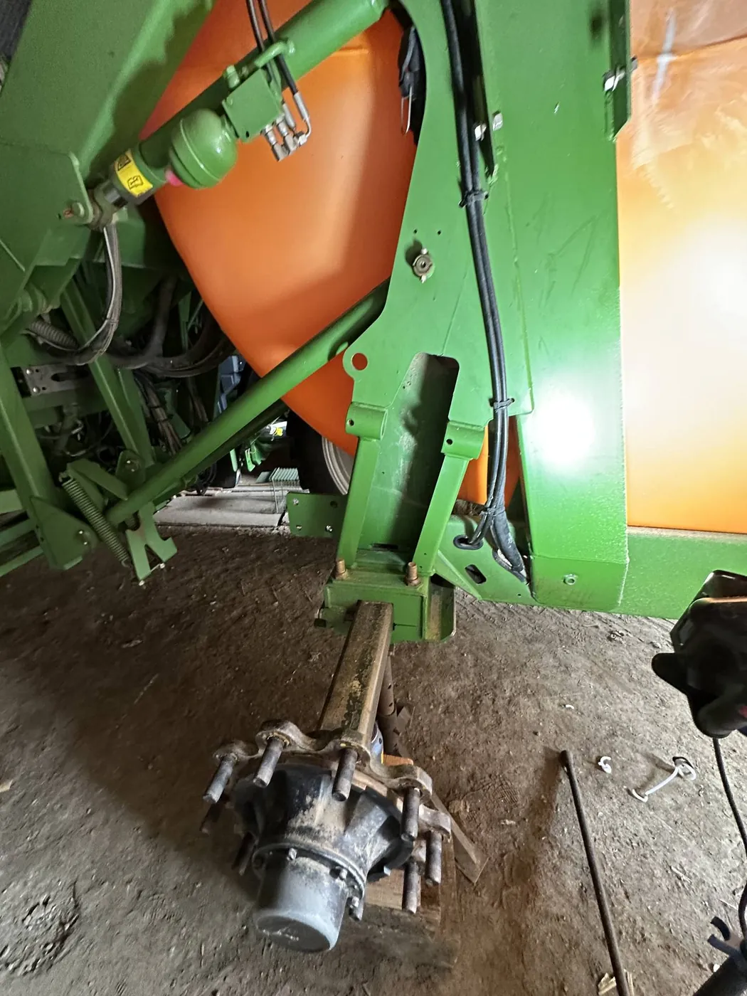 Foto 5 der Reparatur — Spritzentank-Reparatur Amazone UX4200 — Szczawin