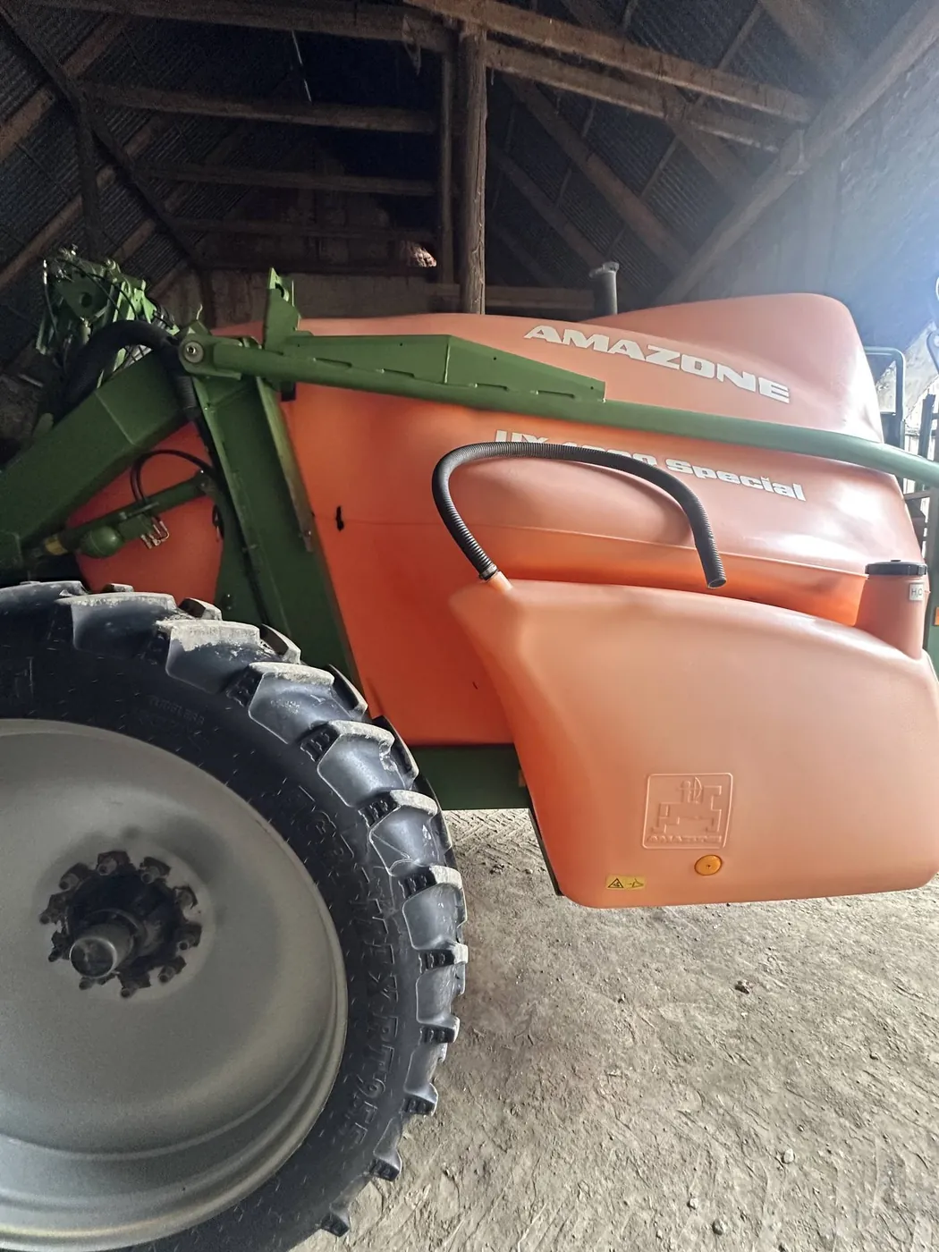 Spritzentank — Amazone UX4200