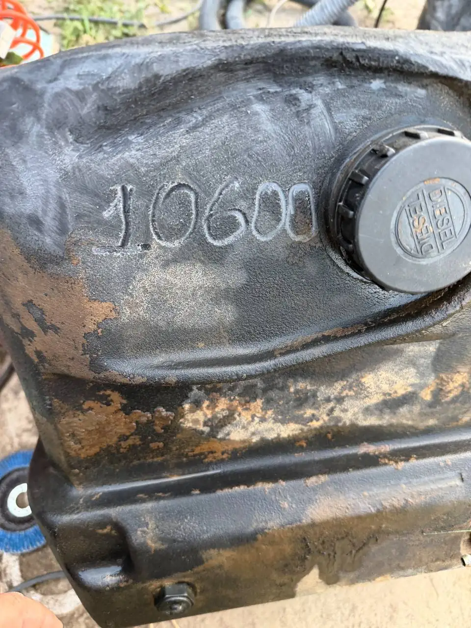 Foto 9 der Reparatur — Kraftstofftank-Reparatur Massey Ferguson 420 — Radoryż Smolany