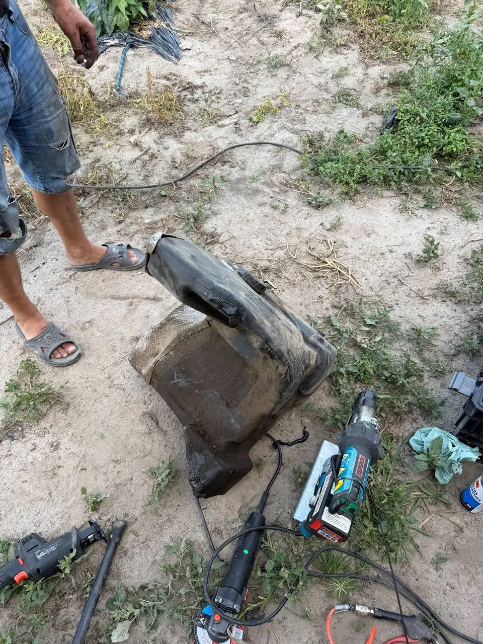 Foto 4 der Reparatur — Kraftstofftank-Reparatur Massey Ferguson 420 — Radoryż Smolany