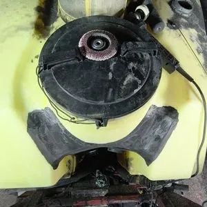 Foto 12 der Reparatur — Spritzentank-Reparatur Hardi Commander 4400 — Przepałkowo