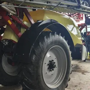 Foto 7 der Reparatur — Spritzentank-Reparatur Hardi Commander 4400 — Przepałkowo