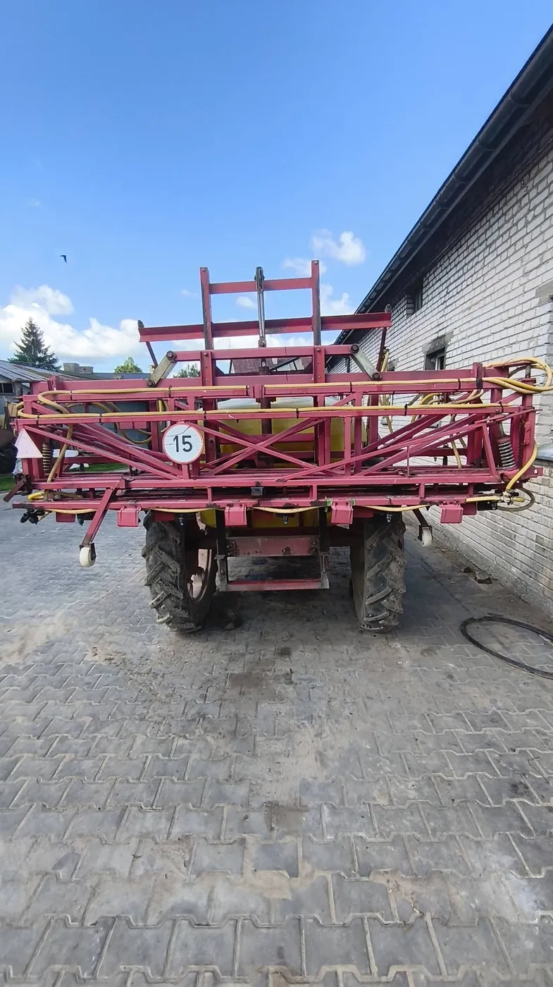 Foto 7 der Reparatur — Spritzentank-Reparatur Pilmet — Sabnie