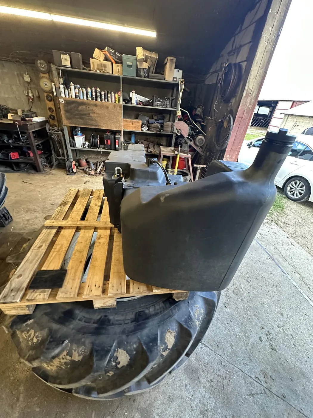 Foto 8 der Reparatur — Kraftstofftank-Reparatur New Holland T6030 — Hamulka