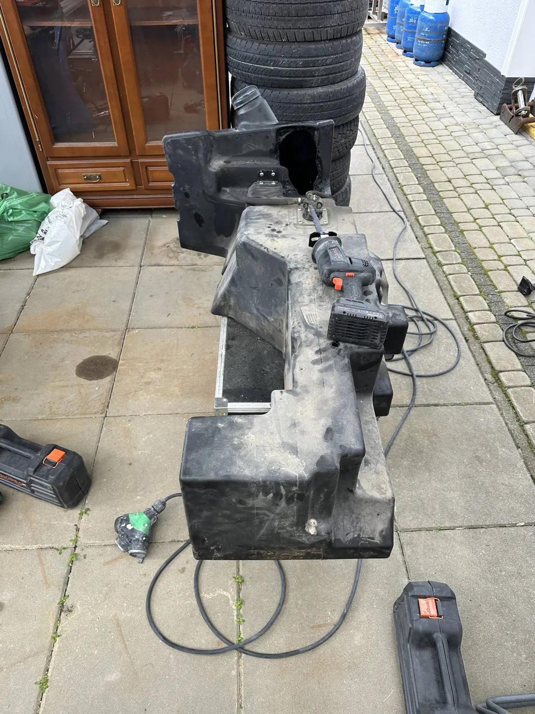 Foto 4 der Reparatur — Kraftstofftank-Reparatur Massey Ferguson — Podwilk