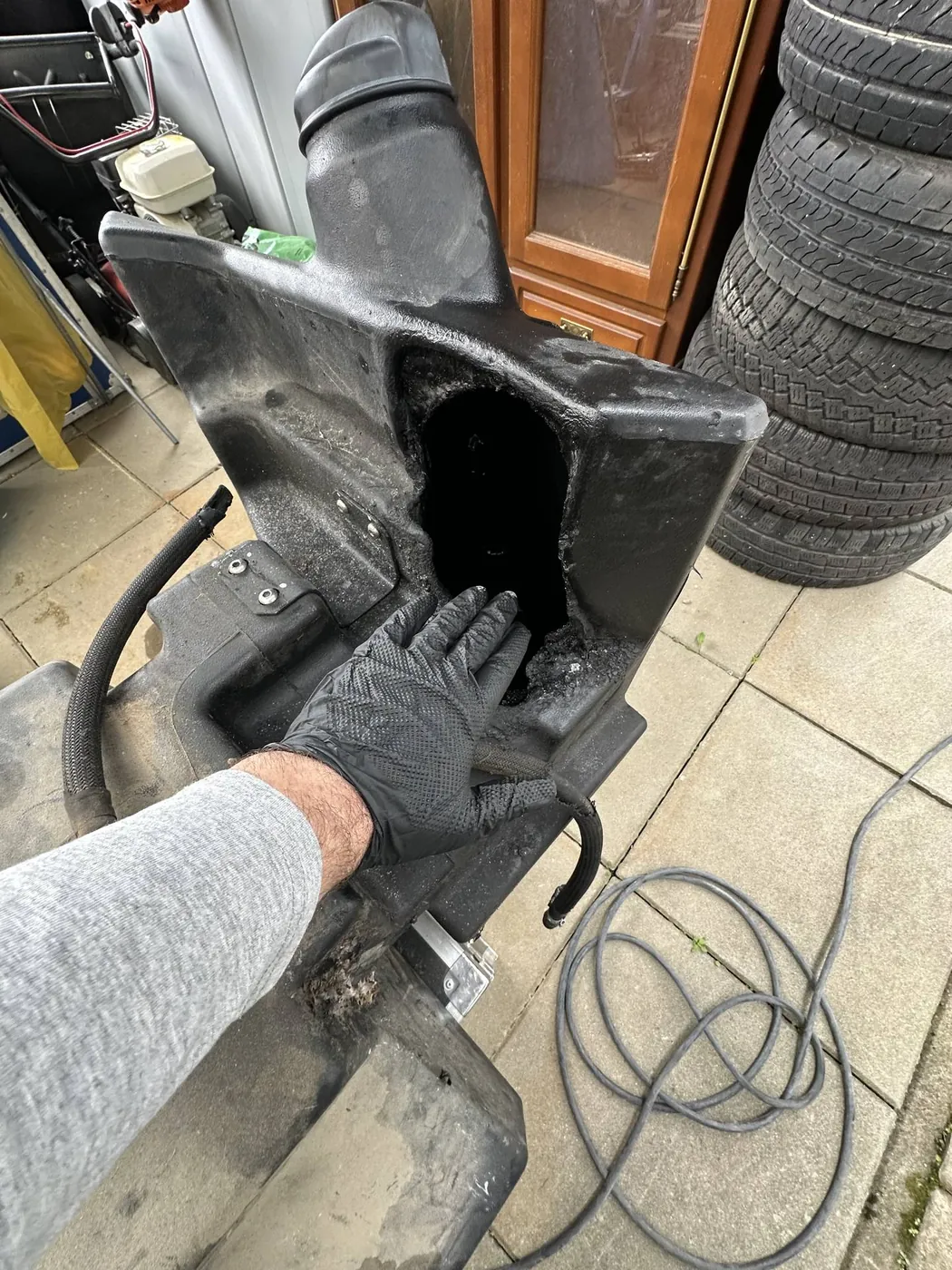 Foto 9 der Reparatur — Kraftstofftank-Reparatur Massey Ferguson — Podwilk