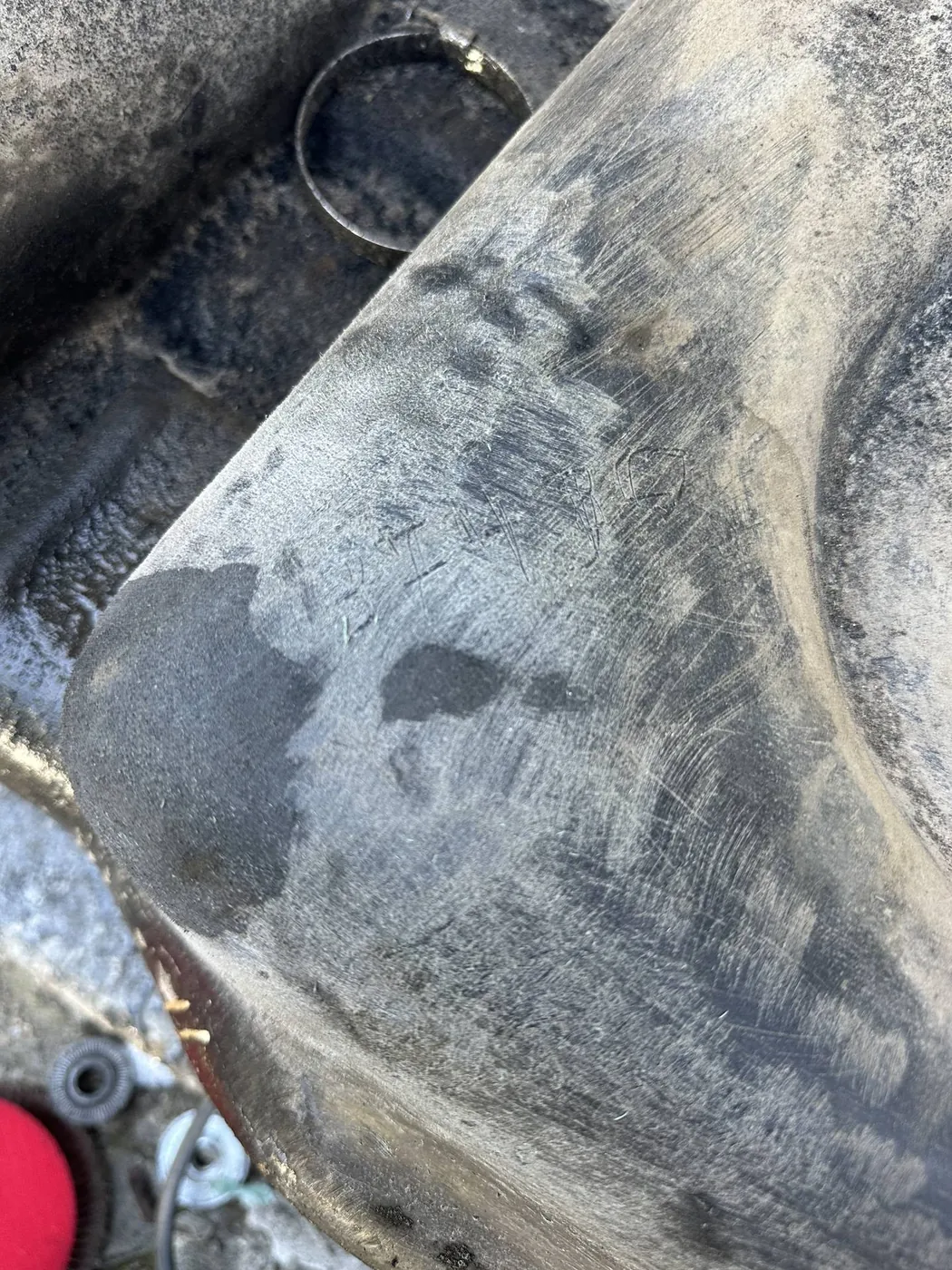Foto 3 der Reparatur — Kraftstofftank-Reparatur Mercedes G55 AMG — Jemiołowo