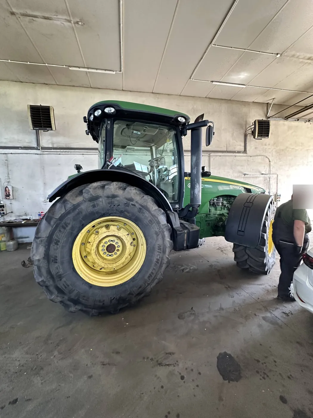 Foto 8 der Reparatur — Kraftstofftank-Reparatur John Deere 8320R — Chromiec