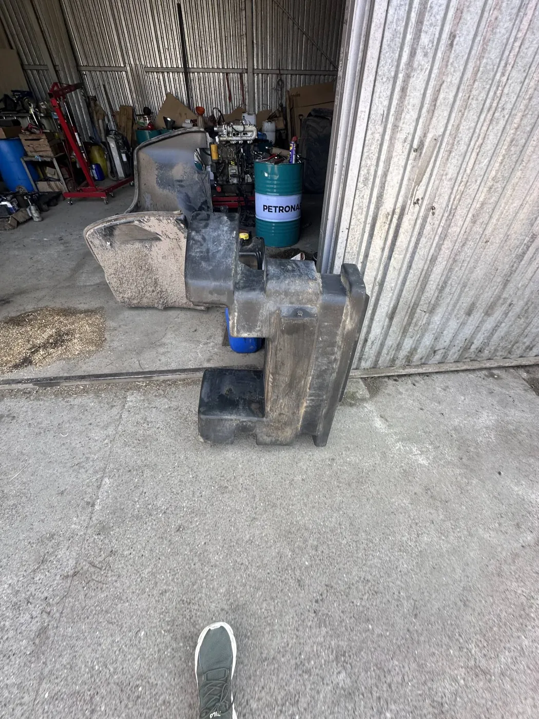 Foto 3 der Reparatur — Kraftstofftank-Reparatur JCB 530-70 — Stary Janin