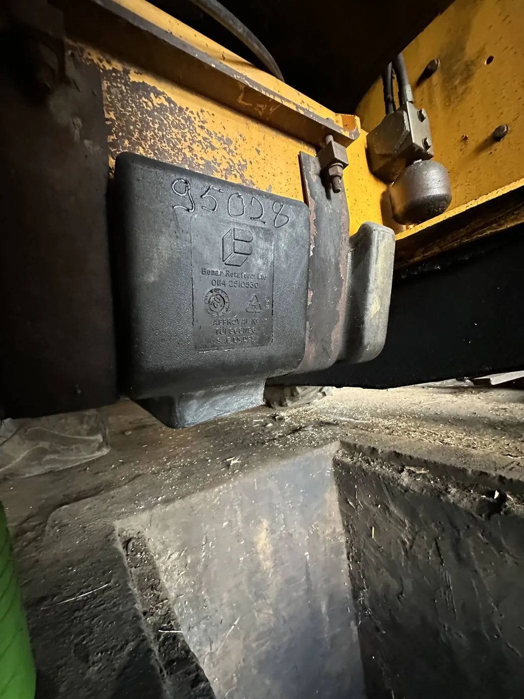 Foto 11 der Reparatur — Kraftstofftank-Reparatur JCB — Modełka