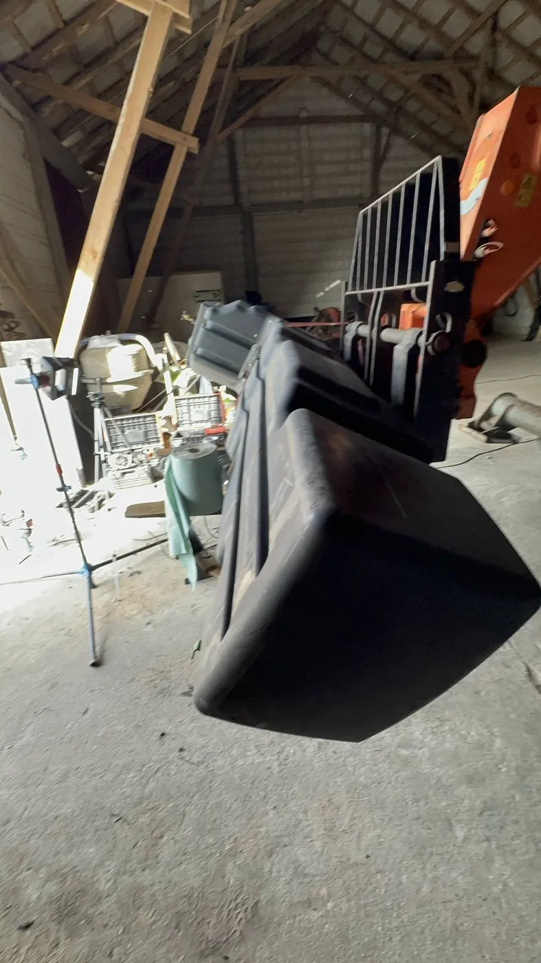 Foto 10 der Reparatur — Kraftstofftank-Reparatur John Deere 9640 — Ziomaki