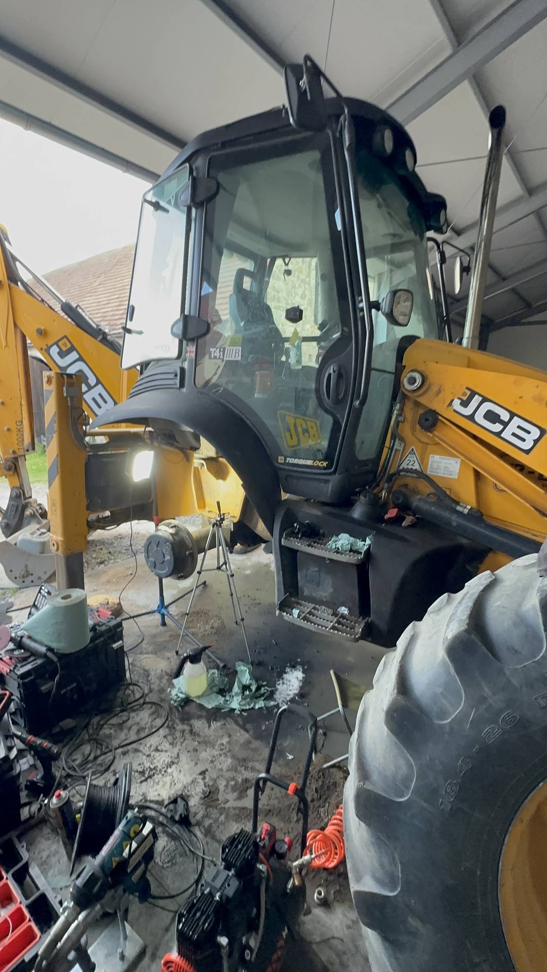 Kraftstofftank — JCB 3CX