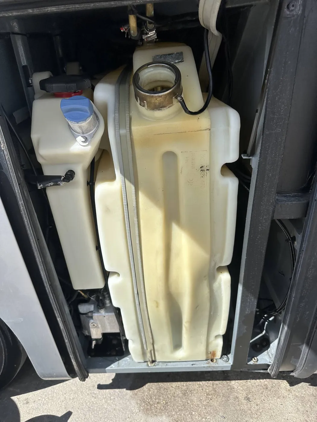 Foto 4 der Reparatur — Kraftstofftank-Reparatur Mercedes-Benz (autokar) — Opoczno